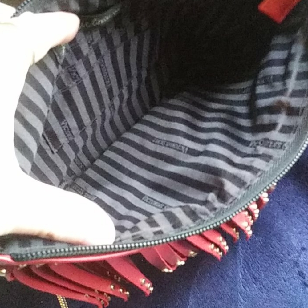 🎄👛 NWOT: VS Crossbody 👛🎄 - Picture 4 of 9